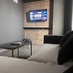 216 Hill Suites